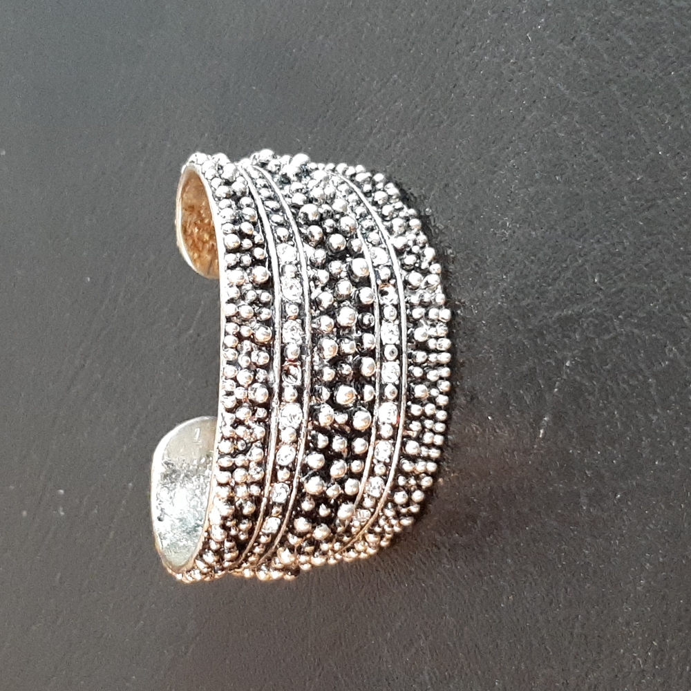 Chunky cuff bracelet